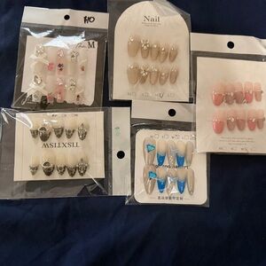 Elegant Press On Nail Art Sets with Blue and Pink Accents size medium